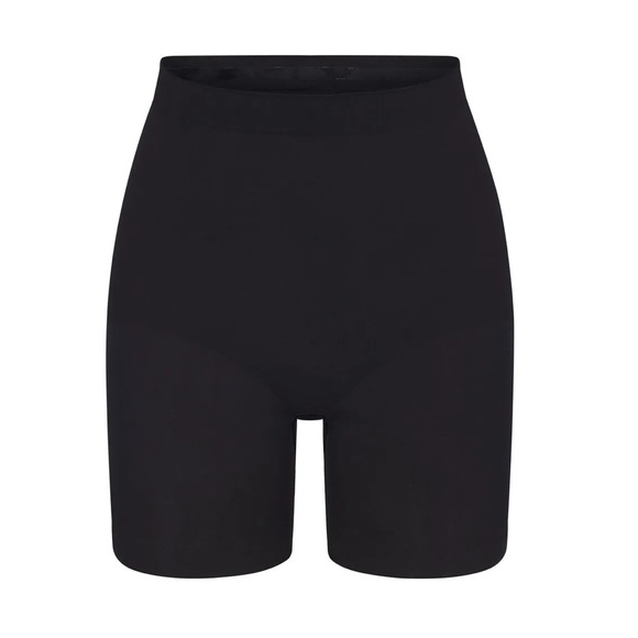 SKIMS Other - Skims Seamless Sculpt Mid Thigh Short Color Onyx